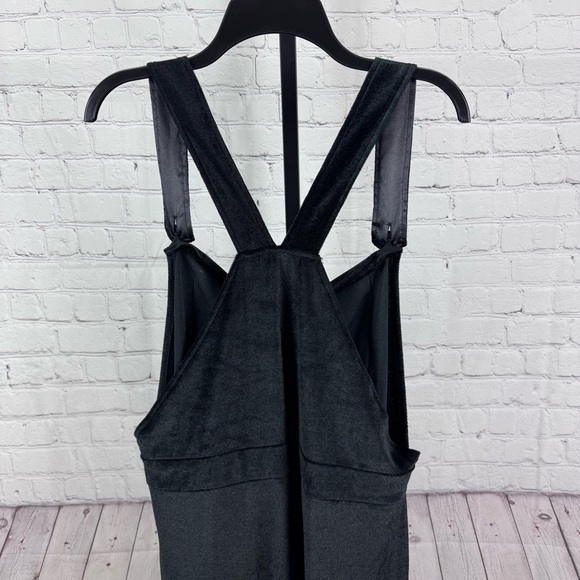 Reclaimed Vintage Black Crushed Velvet Overalls Size 8 - Picture 6 of 8